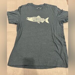 [XL]Westcoastees Gray Blue Fish Graphic T-Shirt